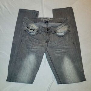 Request Jeans
